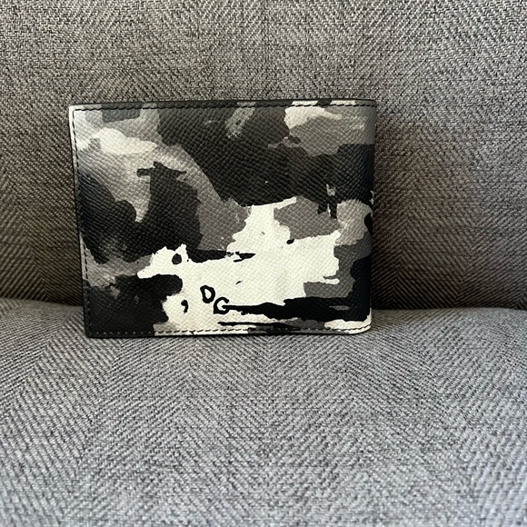 Dolce & Gabbana Camouflage Bi-fold Wallet - Picture 4 of 12